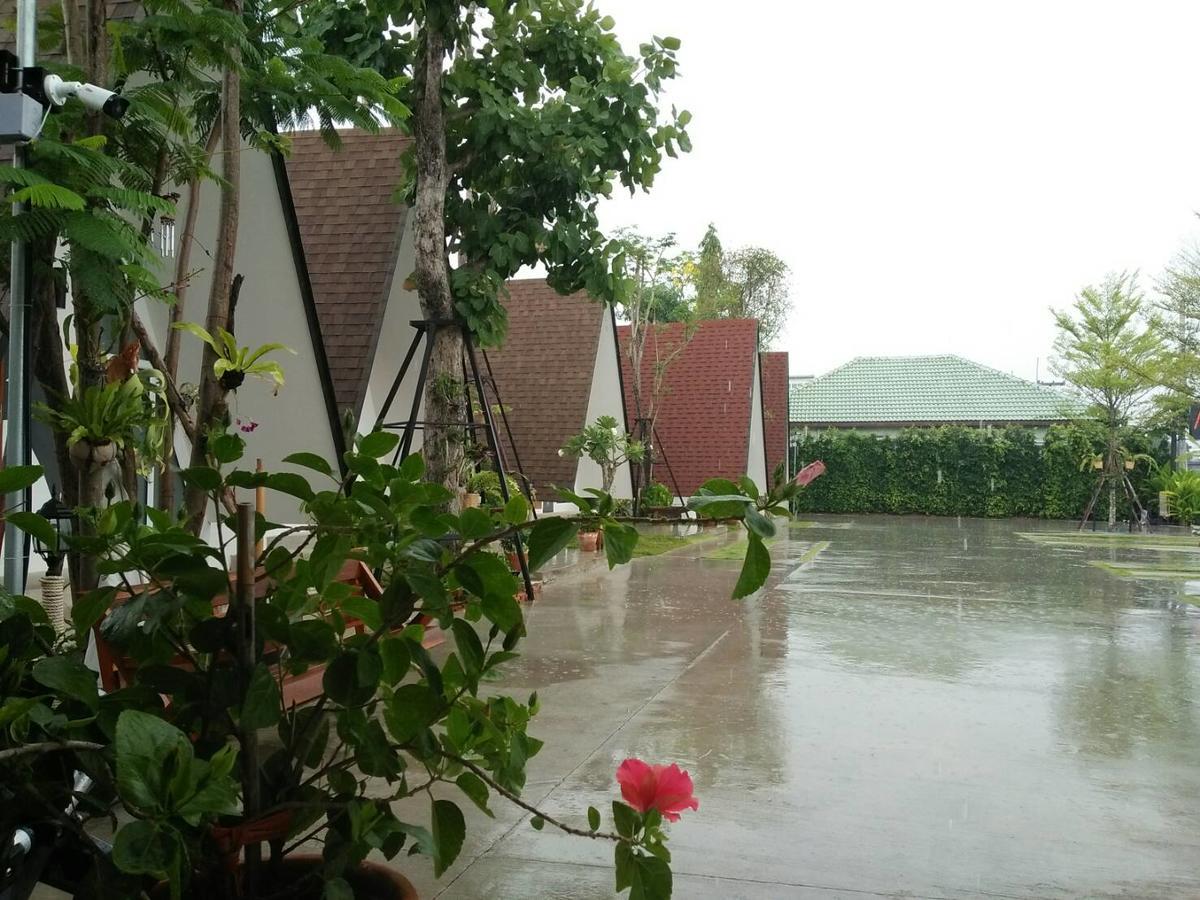 The Mug Resort Chonburi Exterior foto